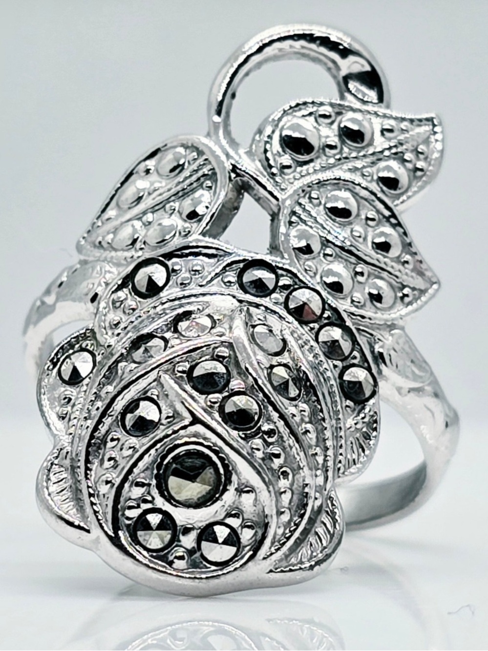 Vintage Uncas 18k HGE Floral Marcasite Ring